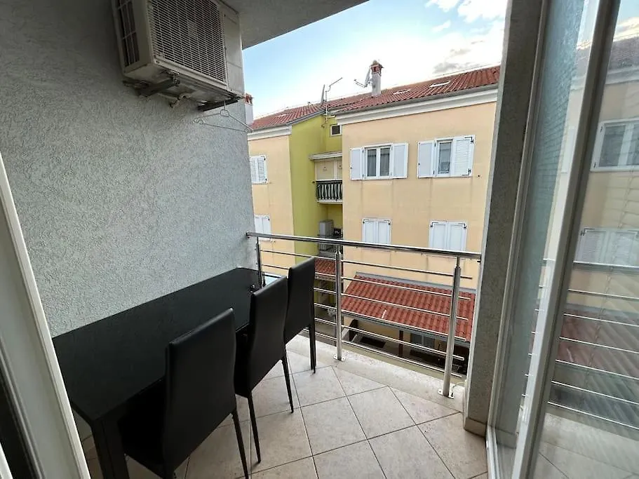 Dua Al Mar With Parking Garage Apartment Rovinj