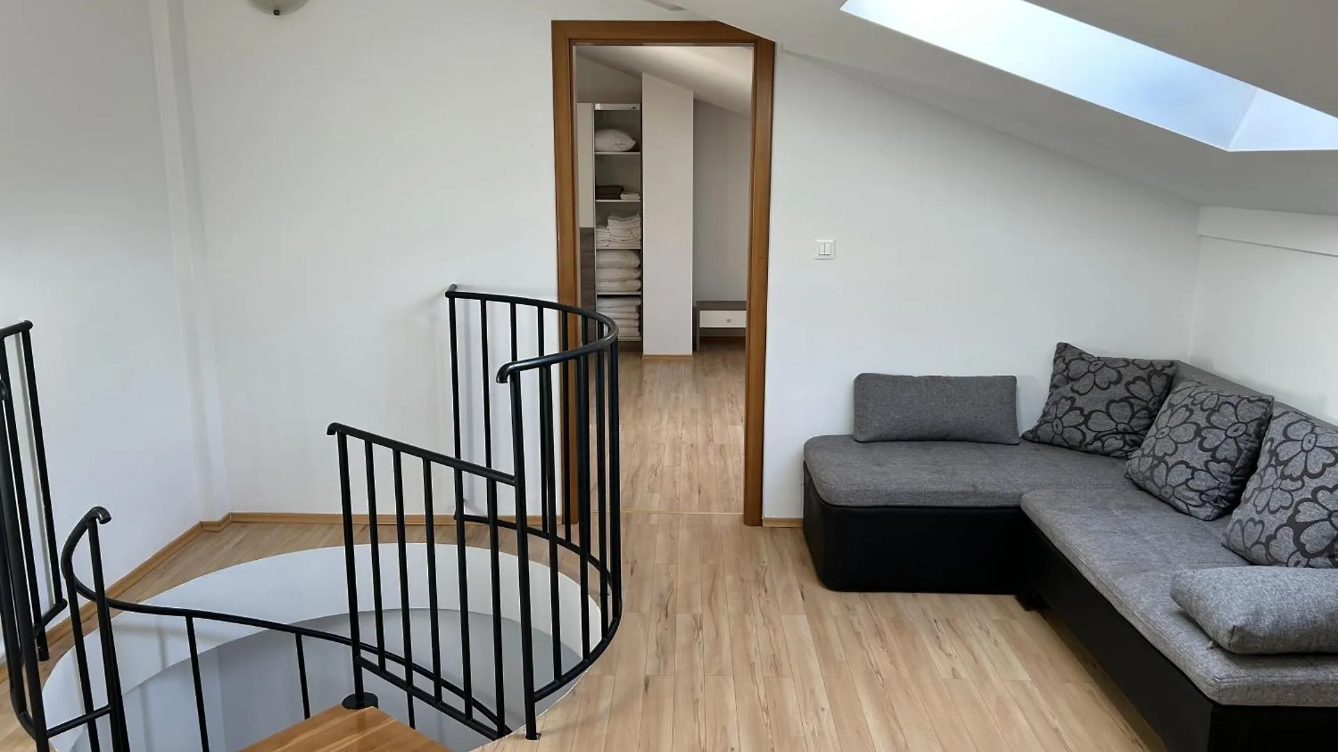 Dua Al Mar With Parking Garage Apartment Rovinj